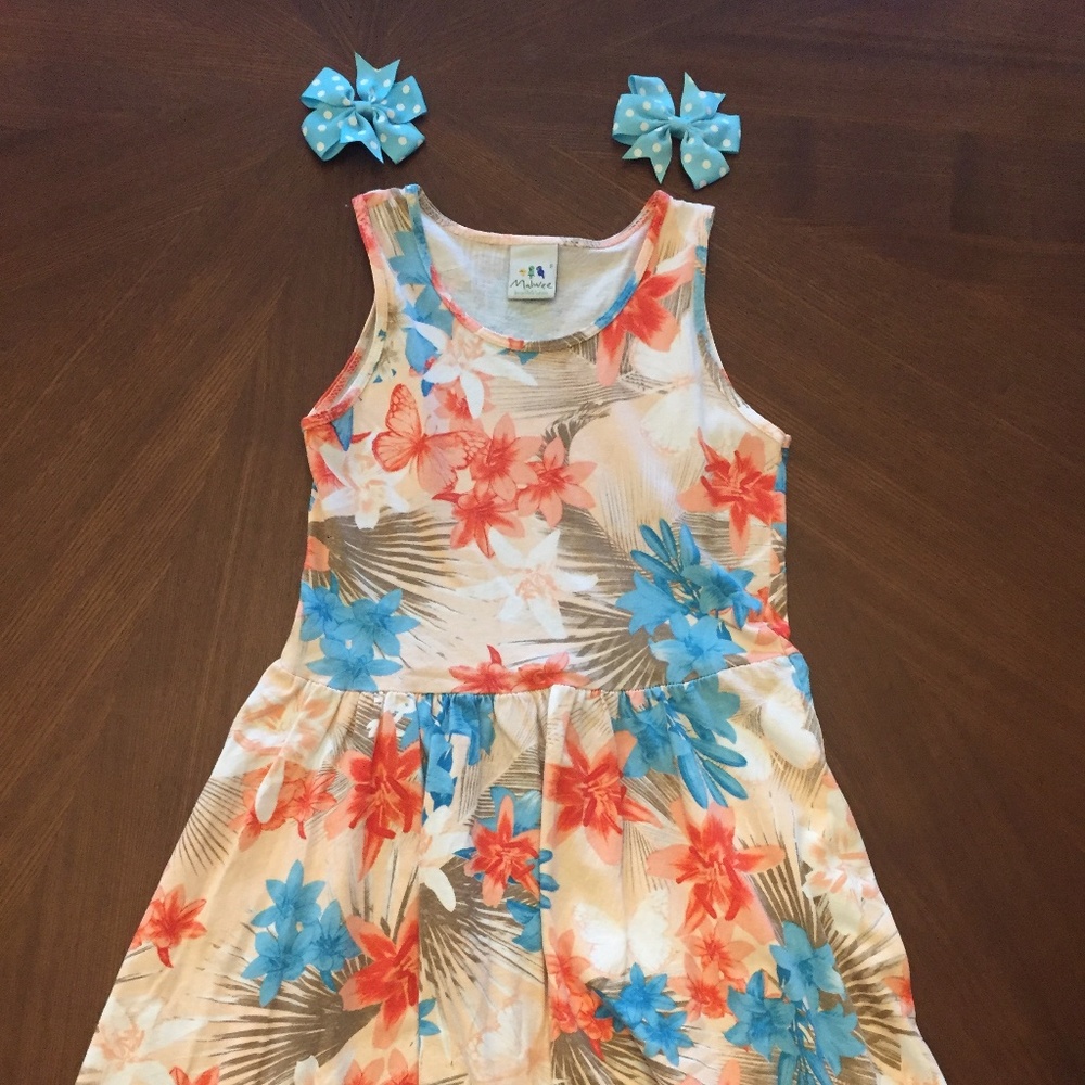 Butterfly dress size 8 + 2 hair bows